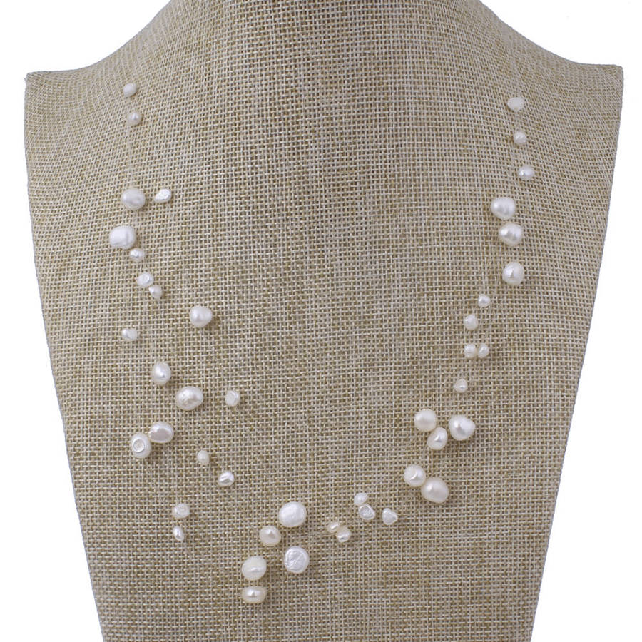 XMAS Kavanaghs - White Genuine Cultured Pearl Necklace, 45cm length and pearls are 9mm.
