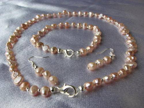 Exquisite Lavender Fresh Water Pearl Necklace, Bracelet and Earring Set