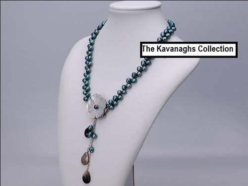 Kavanaghs - STUNNING Light Green Freshwater Pearl Side Drilled Necklace