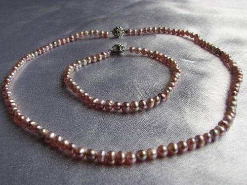 FREE SHIPPING- Kavanaghs - Exquisite Lavender Fresh Water Seed Pearl Necklace and Bracelet Set