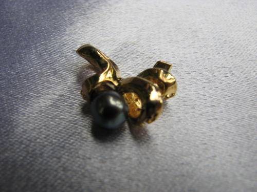 Kavanaghs- Black Pearl Pendant