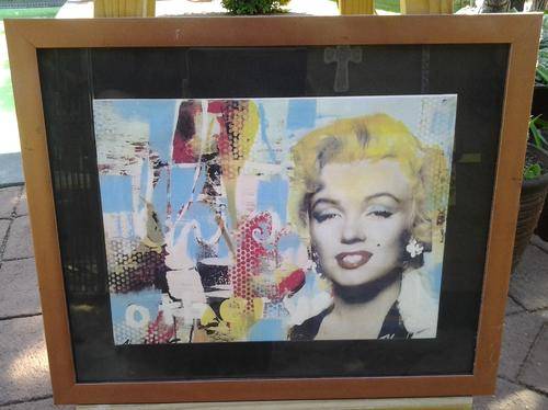 A lovely Marilyn Monroe picture - a  definate for the collector.....a must see!