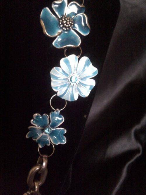 Blue flowers Jewellery Set. "LOVELY Set" Must SEE!!! (neclace, bracelet & earings)