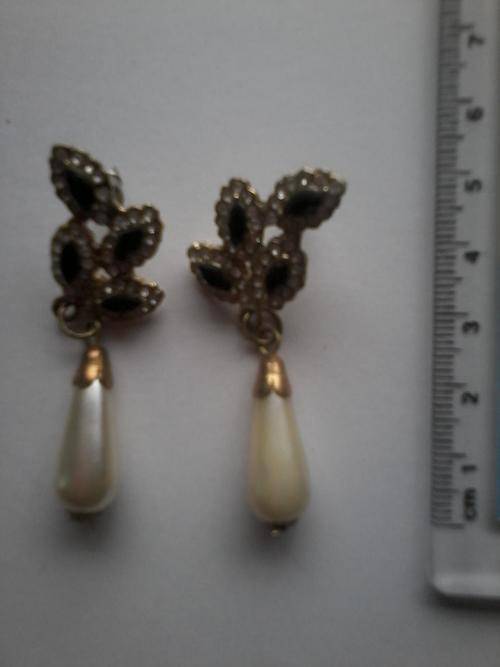 Beautiful Pearl and cz Earings