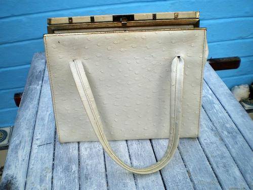 Vintage Faux White Ostrich Leather Handbag - in good vintage condition