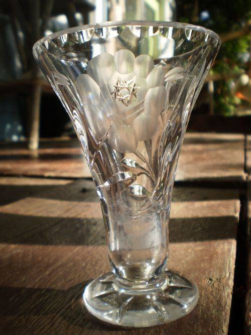 Lead Crystal Hand Cut Trumpet Vase with Flower Motif 15 cm height