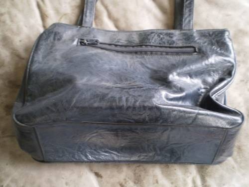 Black Vintage Leather Hand Bag very good condition