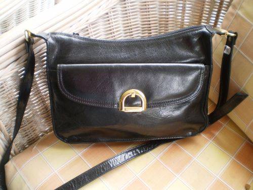 Vintage Genuine Black Leather Hand Bag Christin very good condition