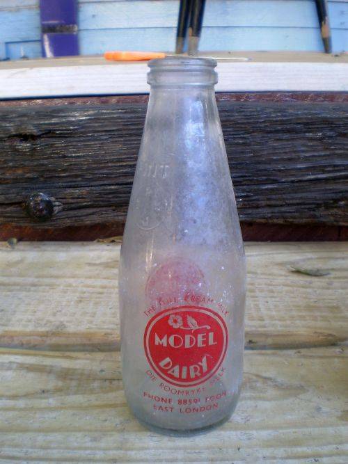 Rare Vintage Model Dairy Bi-Lingual Milk Glass Bottle East London