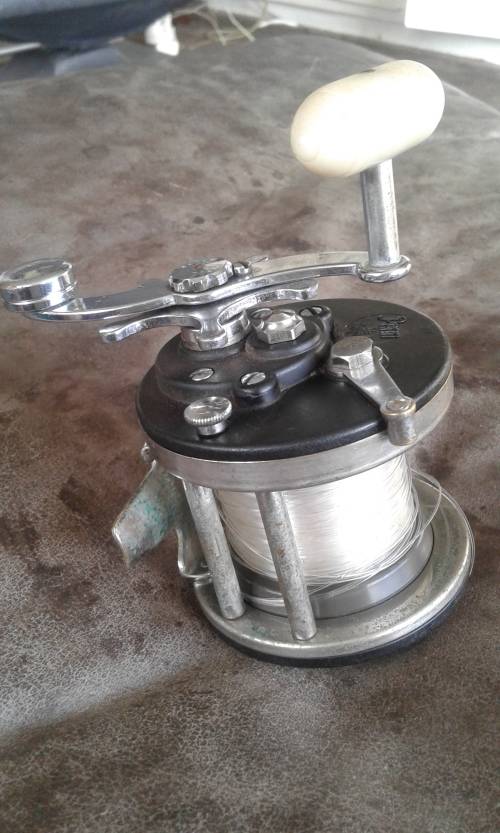 Vintage Penn Surfmaster Fishing Reel No.100