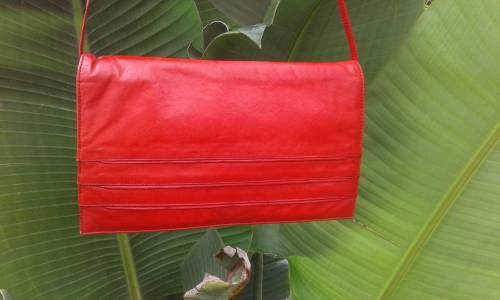 Stunning Vintage 1980s Genuine Red Leather Shoulder Handbag