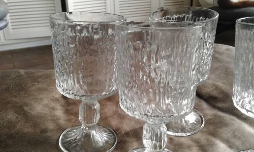 Set Of 4 Mid Century Modern Wine Glasses
