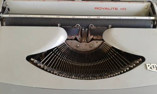 Rare Royal 1950s Vintage Typewriter Royalite 10 Made In The Netherlands