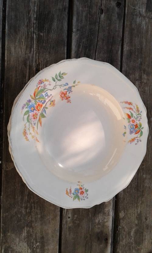 Set Of 5 Meakin Soup Dinner Plates England