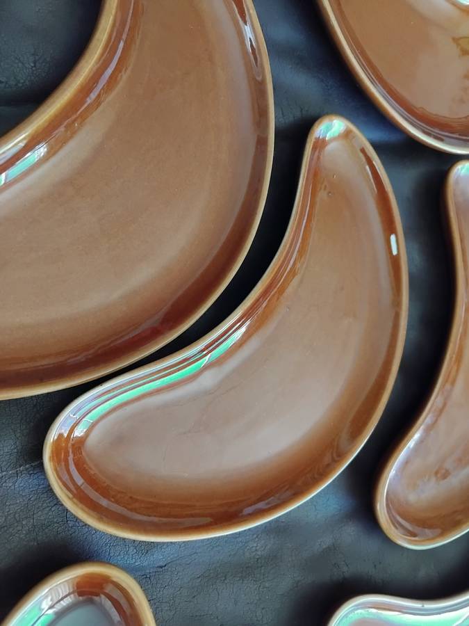 Set Of 7 G.C Ware Vintage Mid Century Modern Kidney Shaped Serving Snack Plates