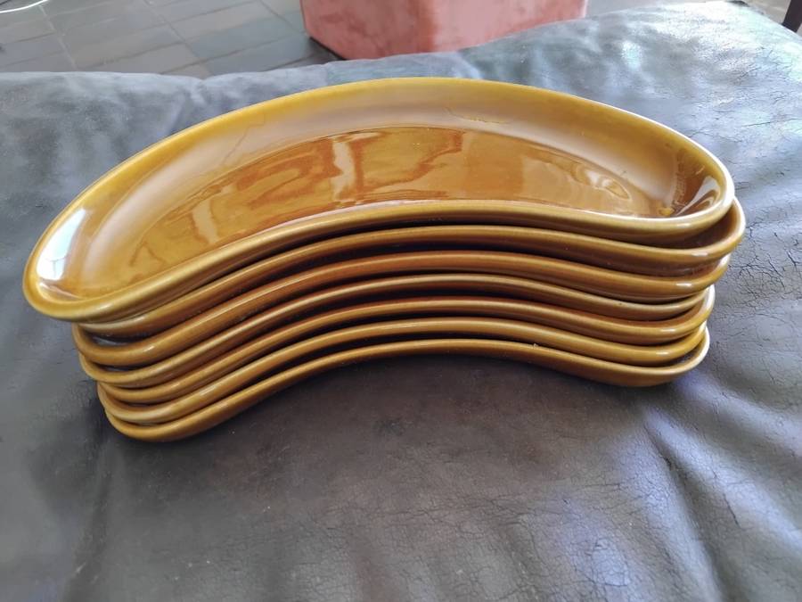 Set Of 7 G.C Ware Vintage Mid Century Modern Kidney Shaped Serving Snack Plates