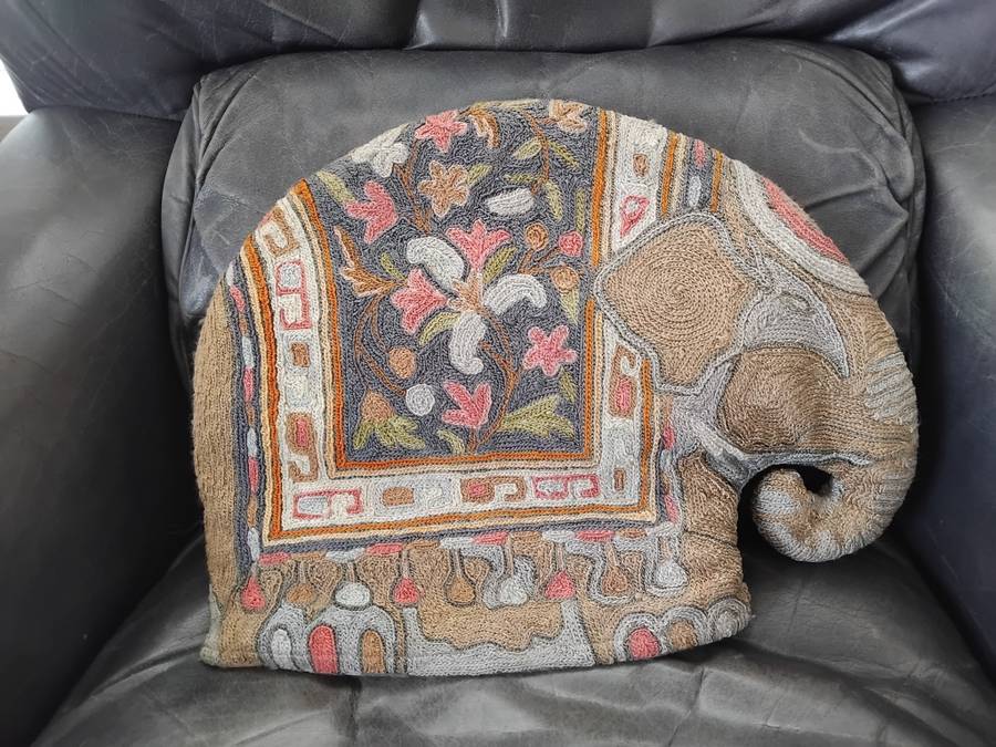 Vintage Rare And Unique Hand Embroid Elephant Coffee Or Tea Pot Cozy India Insulated