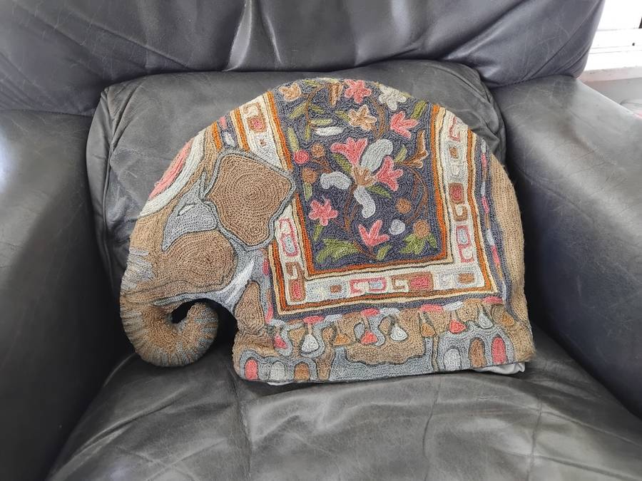 Vintage Rare And Unique Hand Embroid Elephant Coffee Or Tea Pot Cozy India Insulated