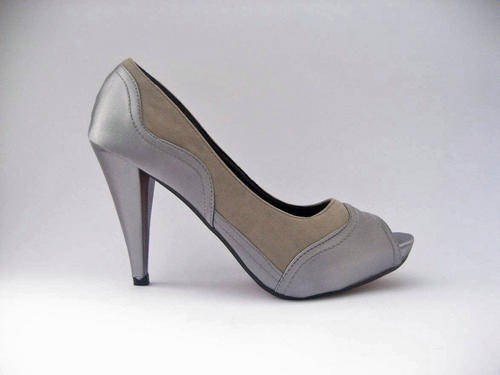 VIVARA Footwear Courtney Grey Platform Heels