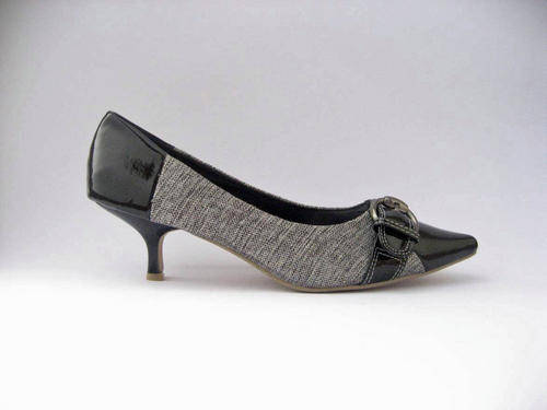 VIVARA Footwear Calista Kitten Heels