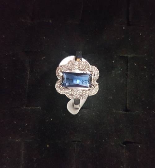 ***Beautiful Blue Sapphire Square Mask Silver Ring***