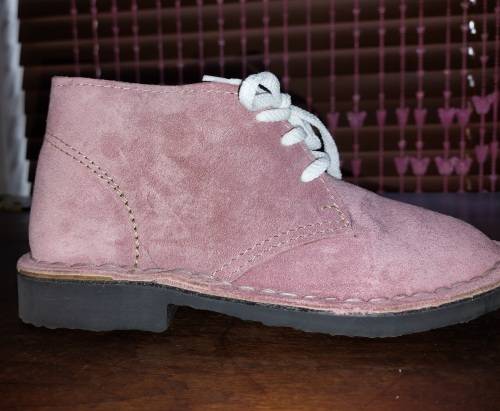 Genuine Leather Baby Pink Veldskoen / Vellie Size 5