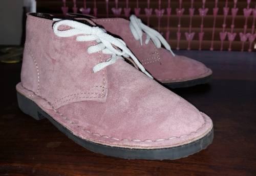 Genuine Leather Baby Pink Veldskoen / Vellie Size 5