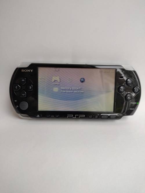 PSP-3004 CIB (Mint Condition) and Games