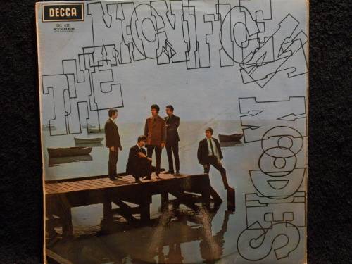 THE MOODY BLUES - THE MAGNIFICENT MOODIES - VINYL LP