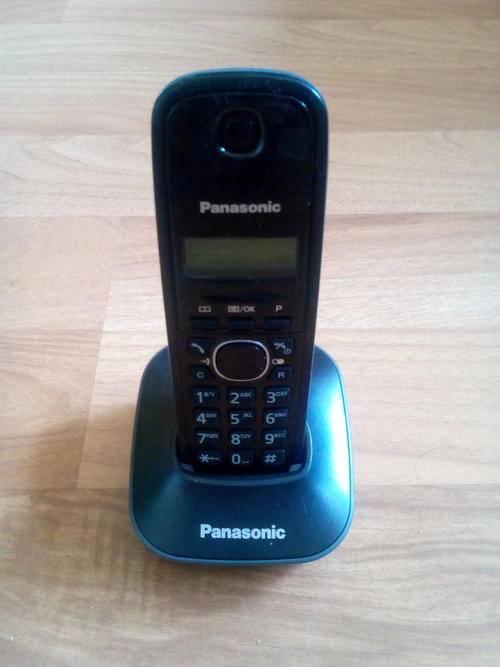 Panasonic kx-TG1611 single cordless phone