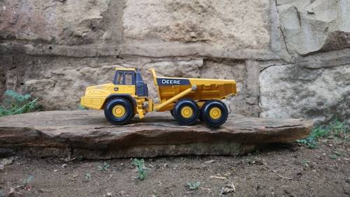 400D John Deere Scale Model