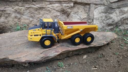 B40D Bell Scale Model