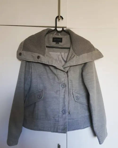 Mixed ladies jacket bundle/bale *min. resale value of R1 500*