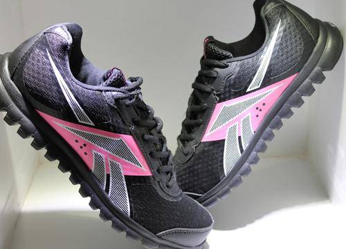 ORIGINAL LADIES REEBOK SUBLITE PULSE  ( SIZE 7 S.A)