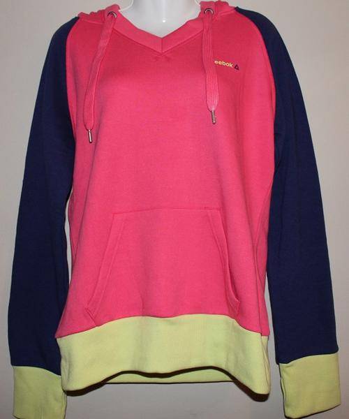 LADIES AUTHENTIC REEBOK HOODIE (SIZE MEDIUM )