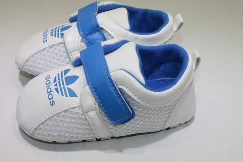 BABY ADIDAS 3 - 6 MONTHS