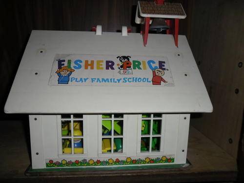 Vintage Fisher Price School House w/accessories