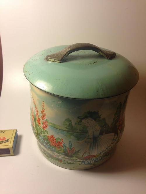 Antique Tea Tin with double lid - See pictures for condition