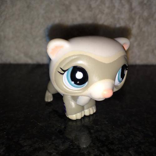 Littlest Pet Shop Figure