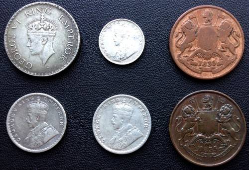 Rupee / Anna Coin Lot one bit takes the Lot, read description