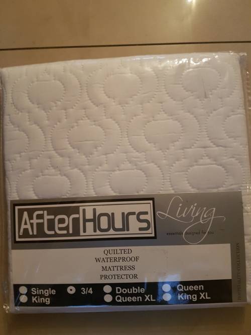 After Hours Quilted Waterproof Mattress Protector (3/4)