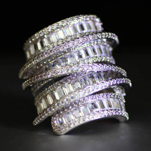 *****WOW!!!!***** 2.55ct SAPPHIRE& ZIRCON STATEMENT 925 (STAMPED) SILVER RING SIZE 7 1/2 (O 1/2)