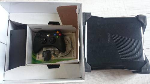 Boxed Xbox 360 console 250 GB Slimline + Original Controller + Cables