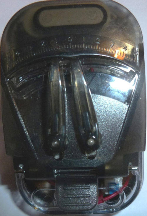 Liondo Universal Cellular and Digital Camera battery Charger