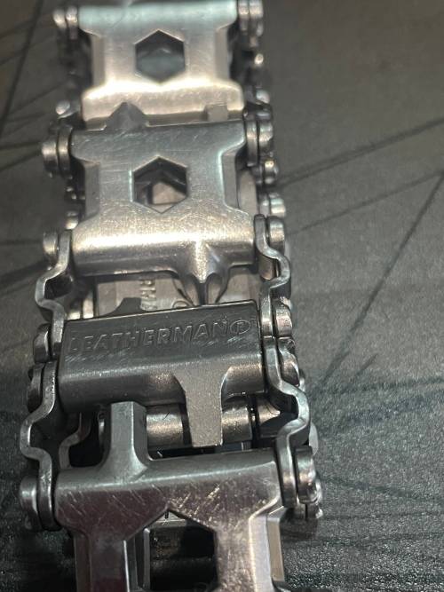 Leatherman Skeletool + Tread