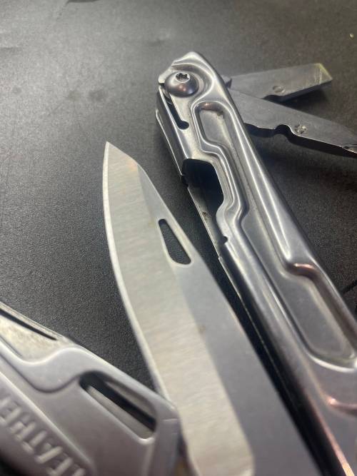 Leatherman Rev