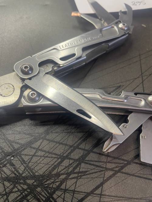 Leatherman Rev