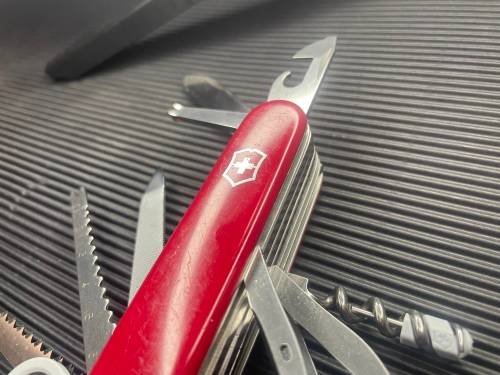 Victorinox Champion Plus