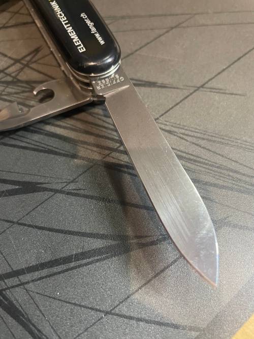 Victorinox Mountaineer