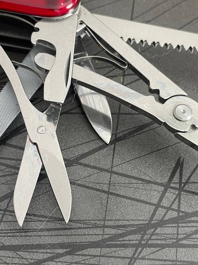 Victorinox Handyman Red 91mm